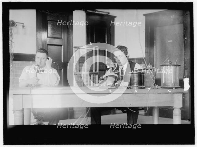 Laboratory, between 1909 and 1914. Creator: Harris & Ewing.