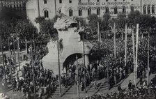 Inauguration of the monument to Doctor Bartomeu Robert, mayor of Barcelona, ??in the Plaza of the…