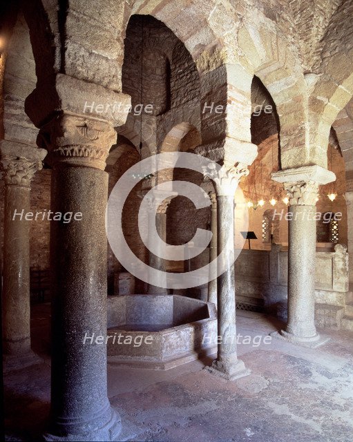 Baptistery of San Miguel de Egara in Terrassa, interior view with columns arranged around the font.