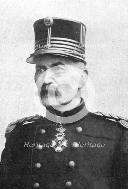 'Devant l'envahisseur; Le general Leman, defenseur de Liege', 1914 Creator: Henneber.