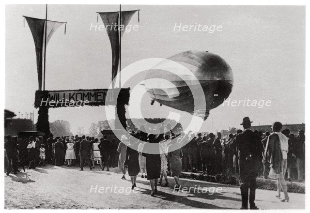 Zeppelin LZ 127 'Graf Zeppelin' landing at Friedrichshafen, Germany, 1933. Artist: Unknown