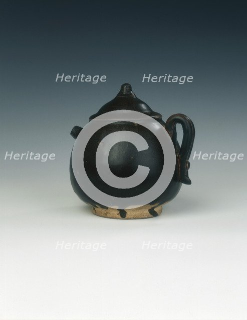 Yaozhou black glazed Cadogan pot, Jin dynasty, China, 1127-1234. Artist: Unknown