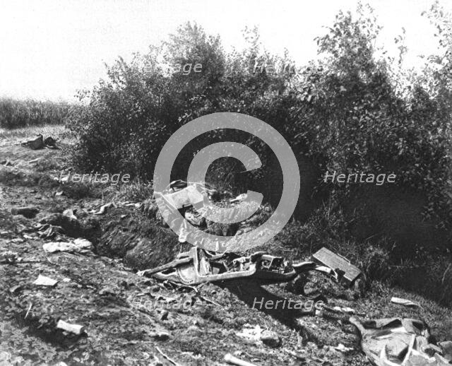 'Notre Contre-Attaque du 11 juin 1918; Emplacement d'un poste de mitrailleuse ennemi', 1918. Creator: Unknown.