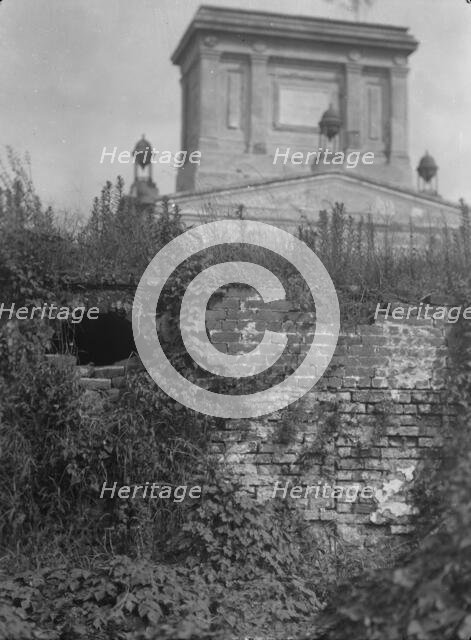 Travel views of Cuba and Guatemala, between 1899 and 1926. Creator: Arnold Genthe.