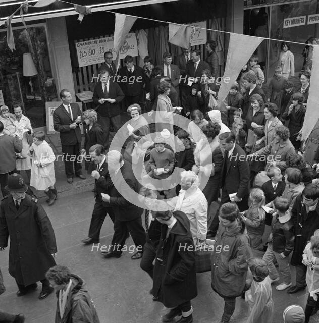 Yate Shopping Centre, Yate, South Gloucestershire, 25/09/1965. Creator: John Laing plc.
