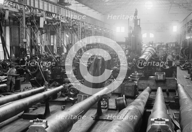 Navy Yard, U.S., Washington - Sight Shop, Big Gun Section, 1917. Creator: Harris & Ewing.