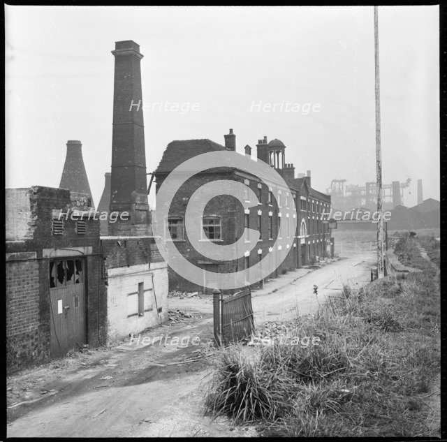 Etruria Pottery Works, Stoke-on-Trent, Staffordshire, 1965-1968. Creator: Eileen Deste.