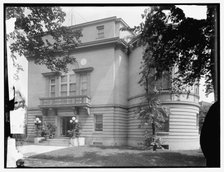 Congressional Club, between 1917 and 1920. Creator: Harris & Ewing.