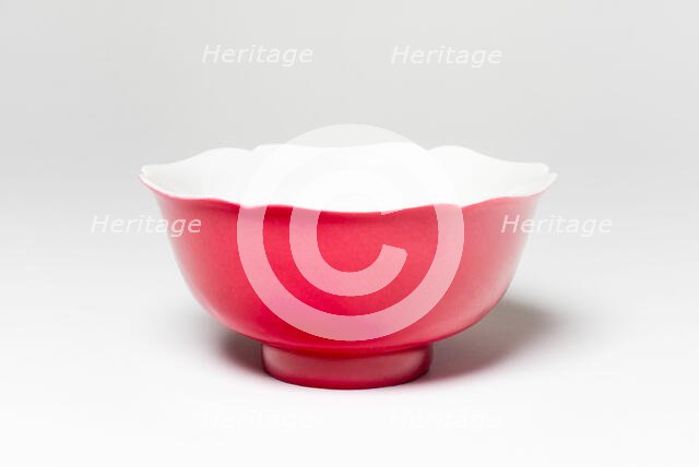 Bowl with Foliate Rim, Qing dynasty (1644-1911), late 18th/19th century. Creator: Unknown.