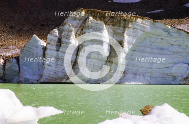 Rerg Striations. Creator: Robert Manno.