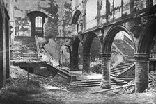 'Dinant et Louvain: Louvain; les ruines du vestibule de la bibliotheque', 1914. Creator: A Fuglister.