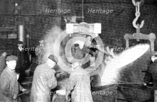 Casting a steam-engine Corliss cylinder - 62 inches in diameter, 6-feet stroke, 1909. Creator: Unknown.