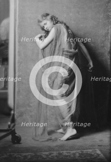 Marcellus, Irene or Violet, 1916 Apr. 28. Creator: Arnold Genthe.