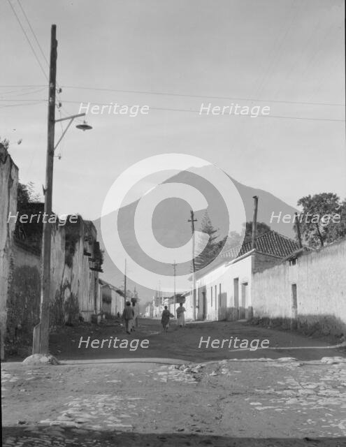Travel views of Cuba and Guatemala, between 1899 and 1926. Creator: Arnold Genthe.