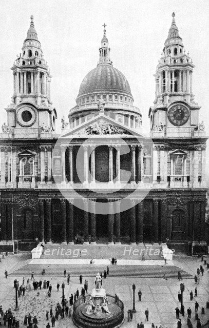 St Paul's Cathedral, London, early 20th century. Artist: Unknown