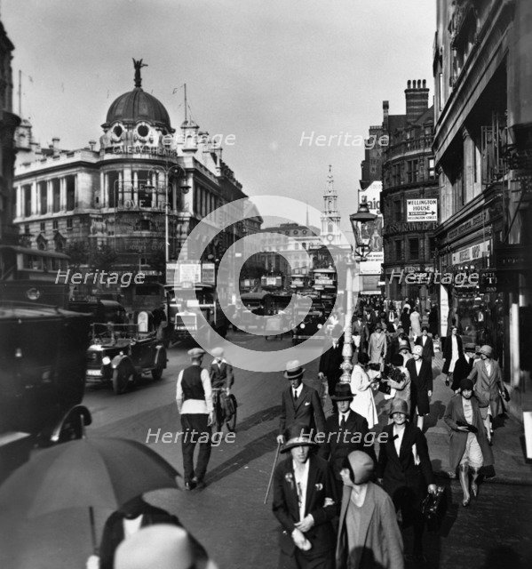 The Strand with the Gaiety Theatre to the left and St Clement Danes, Westminster, London, (c1920s?). Artist: George Davison Reid