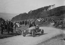 Sunbeam competing in the South Wales Auto Club Caerphilly Hillclimb, Wales, pre 1915.   Artist: Bill Brunell.