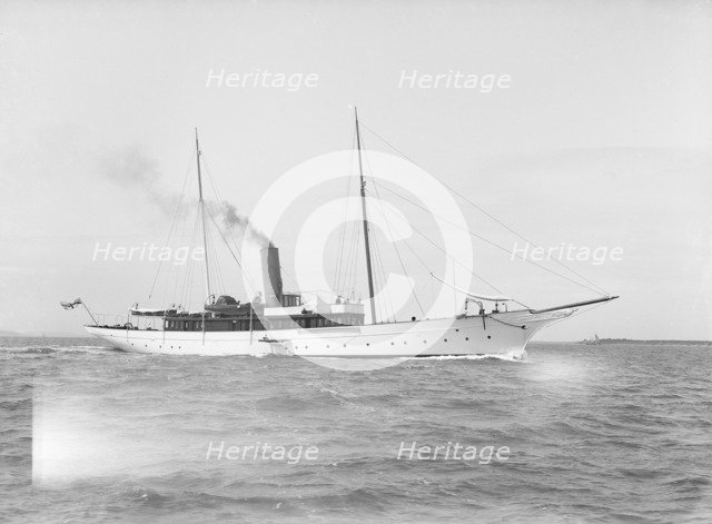 The steam yacht 'Joyeuse', 1914. Creator: Kirk & Sons of Cowes.