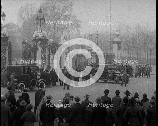 A Group of People Waiting Outside the Gates of Buckingham Palace As a New Government Is..., 1924. Creator: British Pathe Ltd.