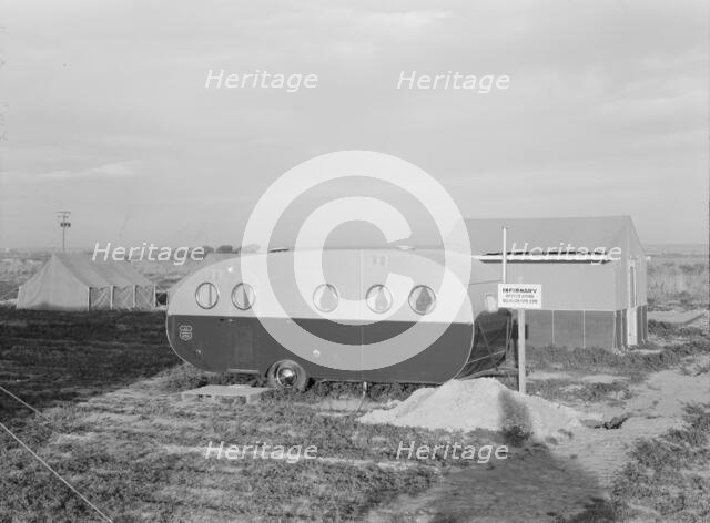 Infirmary, Nyssa FSA farm family labor camp, Malheur County, Oregon, 1939. Creator: Dorothea Lange.