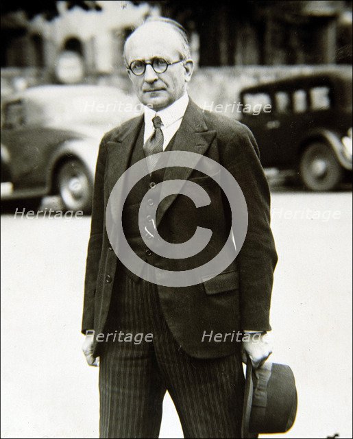 Salvador de Madariaga (1886-1978), Spanish writer.