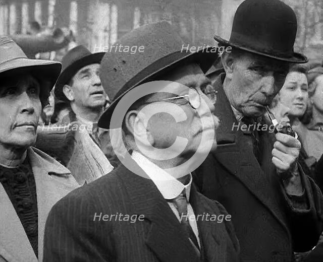 Crowds Listening to Speeches in Trafalgar Square, 1942. Creator: British Pathe Ltd.