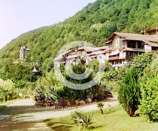 Temporary inn, Gagra, between 1905 and 1915. Creator: Sergey Mikhaylovich Prokudin-Gorsky.