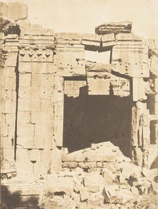 Porte du Temple de Jupiter, à Baalbek (Héliopolis), September 1850. Creator: Maxime du Camp.