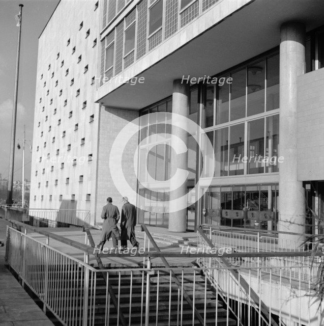 Royal Festival Hall, Belvedere Road, South Bank, Lambeth, London, c1951-1962. Artist: Eric de Maré