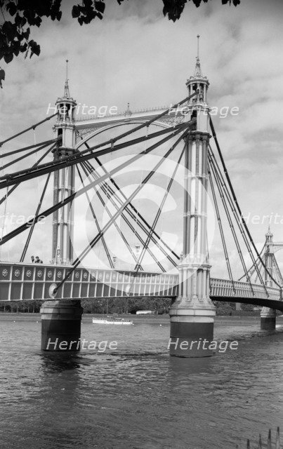 Albert Bridge, Chelsea, London, 1945-1980. Artist: Eric de Maré