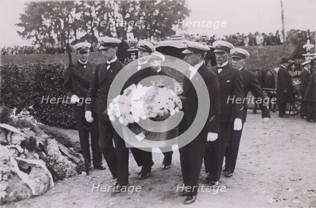 Funeral of Captain Liljeberg and Nils Uttergård, Sweden, 1932. Artist: Otto Ohm