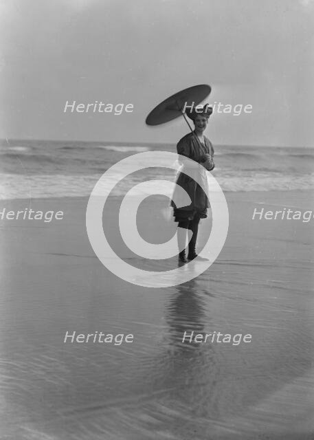 Phillips, Norma, Miss, at the beach, 1914 July 9. Creator: Arnold Genthe.