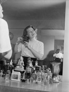 Portrait of Jo Stafford, New York, N.Y.(?), ca. July 1946.  Creator: William Paul Gottlieb.