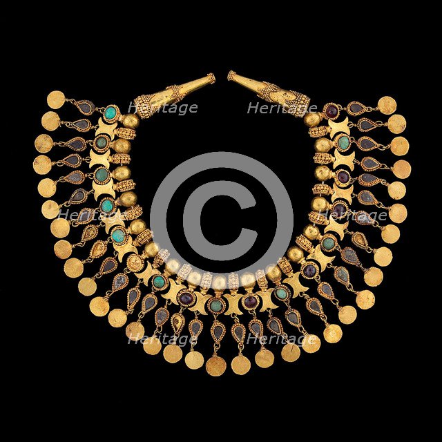 Necklace from Tillya Tepe, 1st century.