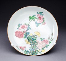 Dish, China, c. 1725, Qing Dynasty (1644-1911), Yongzhen period (1723-1735). Creator: Unknown.