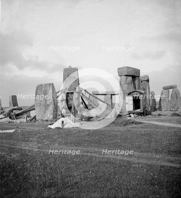 Stonehenge, Amesbury, Wiltshire. Artist: B Morley
