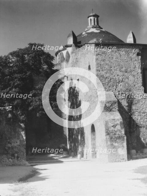 Travel views of the American Southwest, between 1899 and 1928. Creator: Arnold Genthe.
