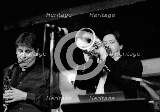 Hitchcock Nigel and Guy Barker, Watermill Jazz Club, Dorking, Surrey, Sept 2000.  Artist: Brian O'Connor.