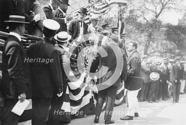 Gaynor, Sullivan, McDonald & Rose, between c1910 and c1915. Creator: Bain News Service.