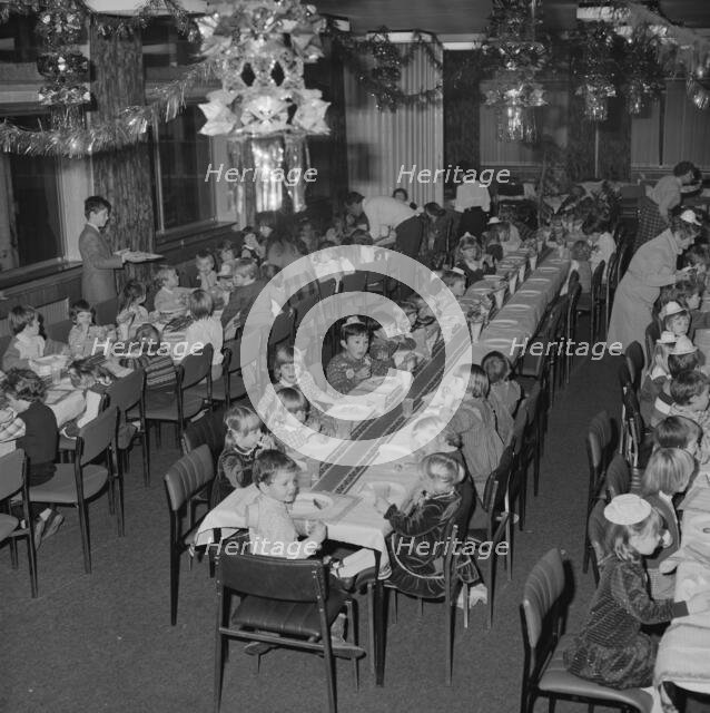 John Laing and Son Limited, Page Street, Mill Hill, Barnet, London, 15/12/1984. Creator: John Laing plc.