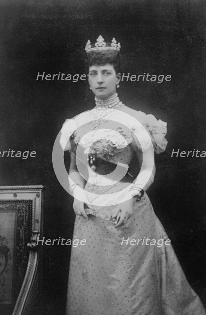 Queen Alexandra standing, 1912. Creator: Bain News Service.