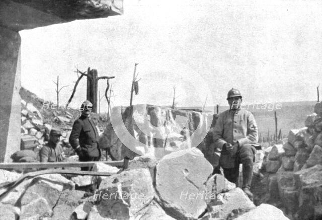 'La reprise de Douaumont; Le 22 mai, pendant le combat pour la reprise de Douaumont..., 1916 (1924) Creator: Unknown.