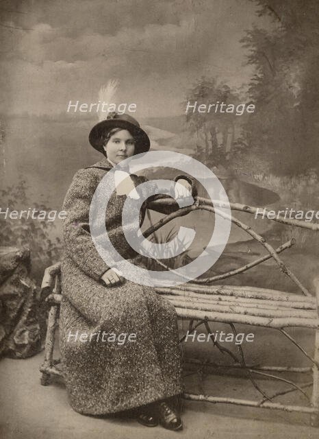 Milliner Buyanova Tatyana Ivanovna., 1910-1919. Creator: Naz'mov.