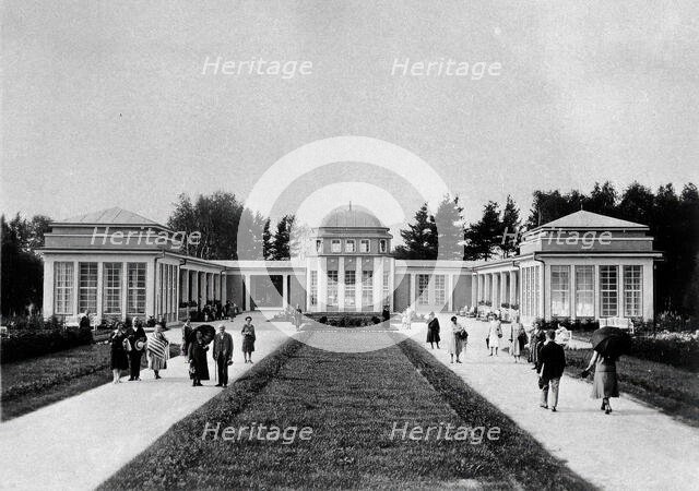 Franzensbad (Frantiskovy Lázne), Czechoslovakia: an exterior view of the two paths..., c1930s. Creator: Unknown.