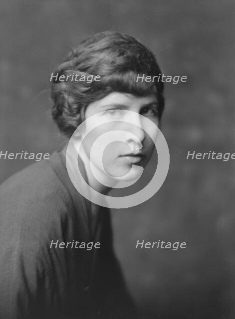 Unidentified woman, possibly Miss Dickey, portrait photograph, 1917 May 16. Creator: Arnold Genthe.