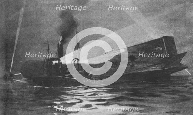 'Le Zeppelin "L-15" abattu dans l'estuaire de la Tamise; L'equipage du L-15 se rend..., 1916. Creator: Maurice Randall.