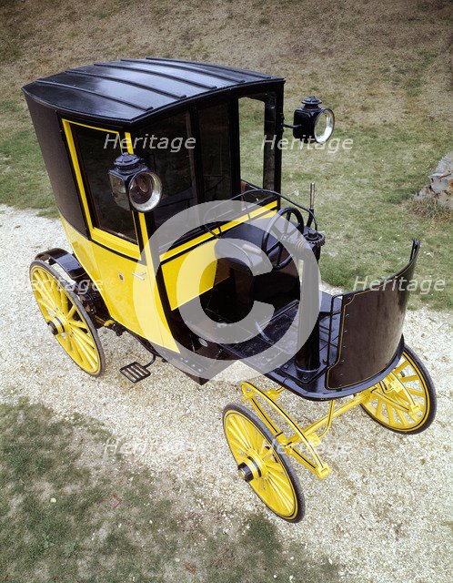 1897 Bersey Electric Taxi. Artist: Unknown