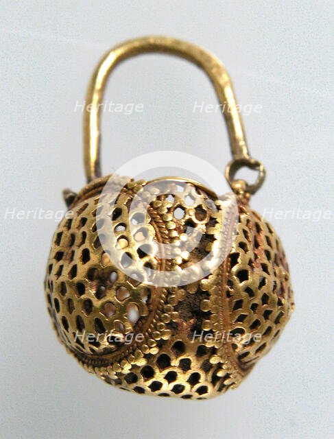 Gold "Basket" Earring, Byzantine, 6th century. Creator: Unknown.