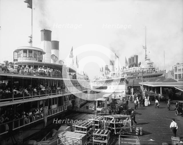 White Star Line dock, Detroit, Mich., between 1900 and 1915. Creator: Unknown.