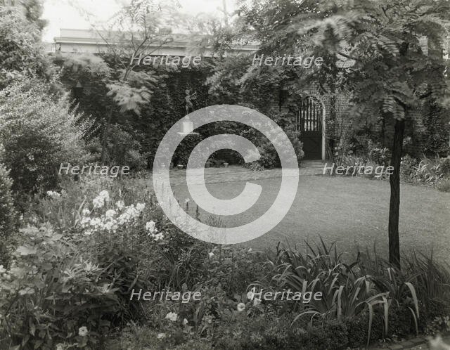 Robert M. Jeffress house, 1800 Monument Avenue, Richmond, Virginia, 1933. Creator: Frances Benjamin Johnston.